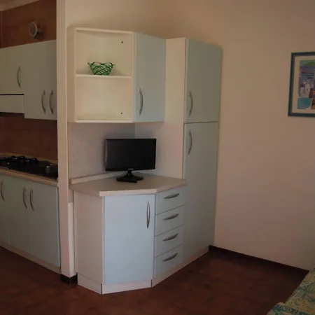 Apartment Seaside Welcoming Flat Next To The - Beahost *